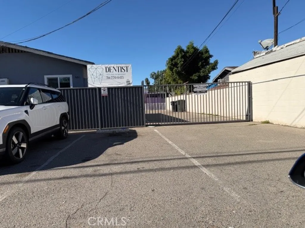 Property image for 504 S Harbor Blvd, Fullerton, CA 92832