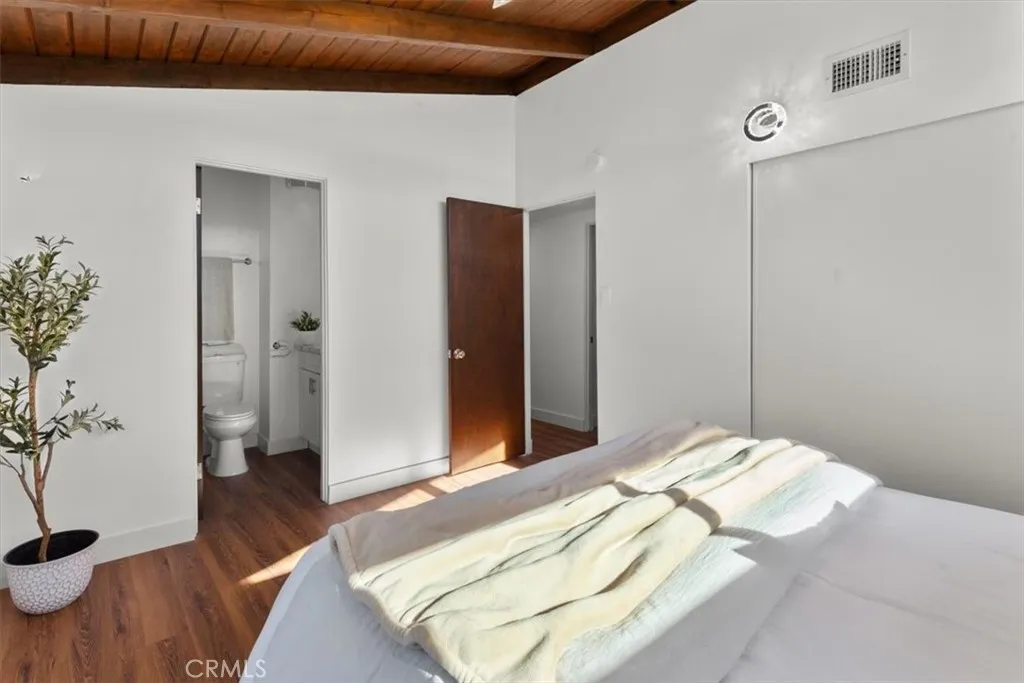 Additional image 13 of 8008 Aura, Reseda, CA 91335