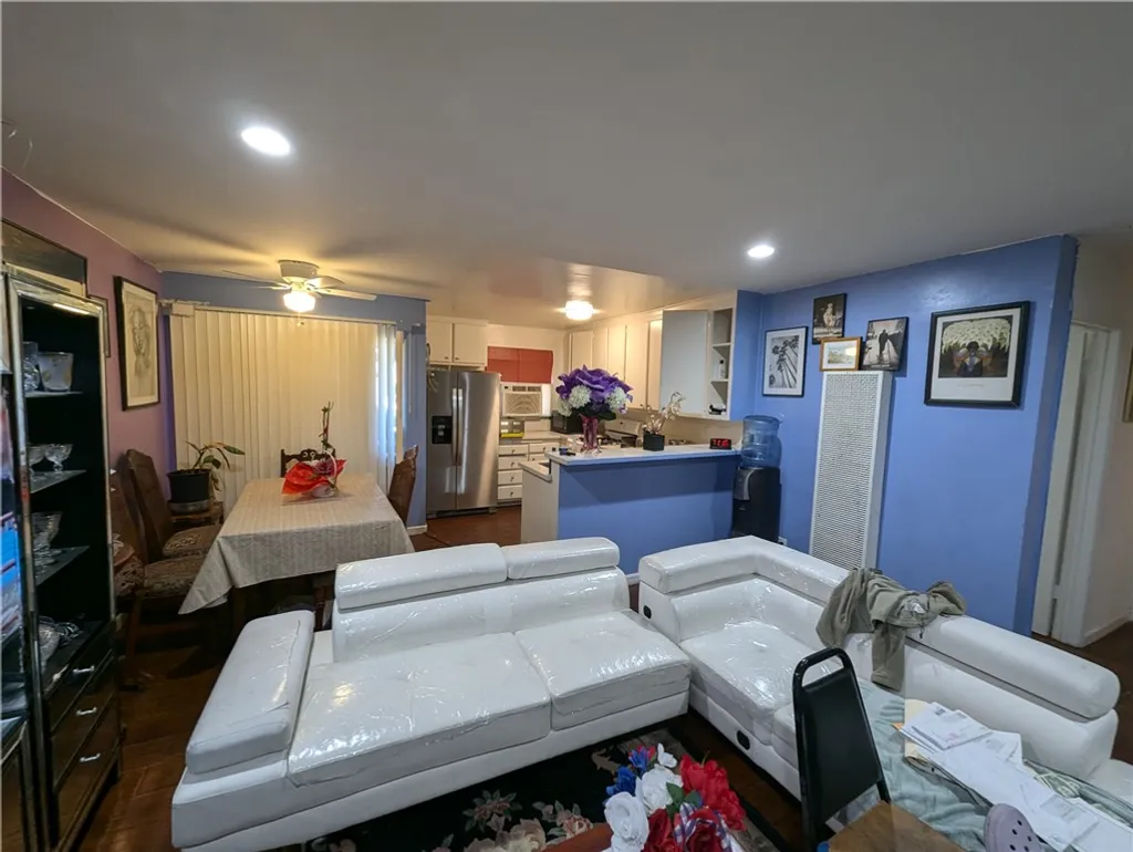 Additional image 11 of 18530 Hatteras St Unit 329, Tarzana, CA 91356