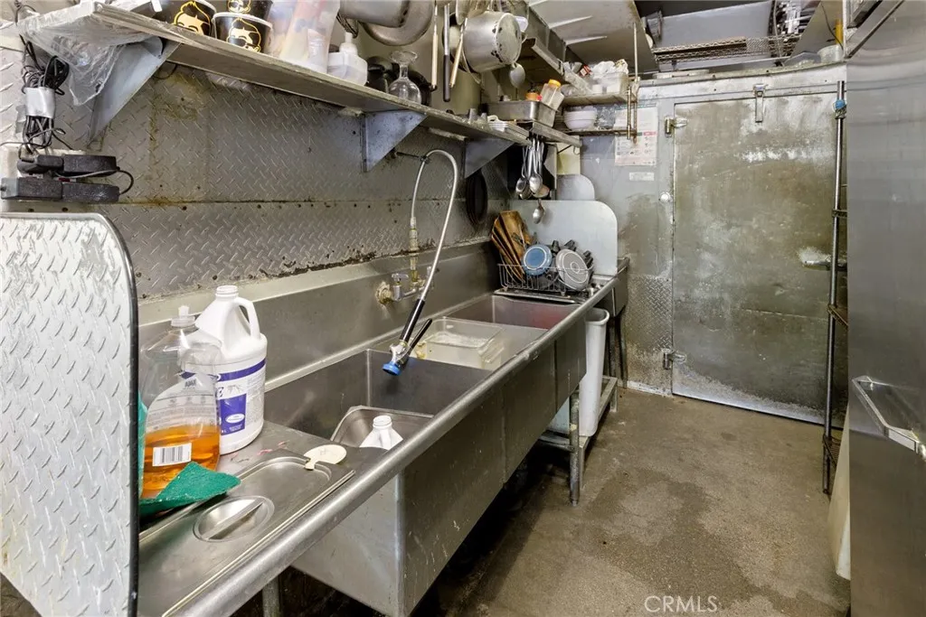 Additional image 15 of 21620 Roscoe Unit 21602-21604 Unit 21602-2160, Canoga Park, CA 91304