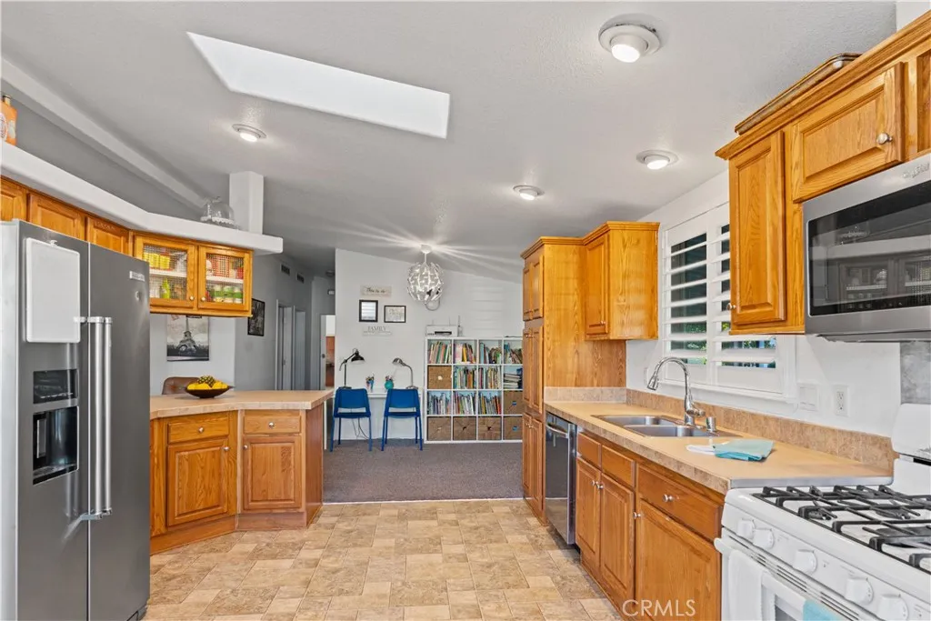 Additional image 37 of 6460 Convoy Ct #76, San Diego, CA 92117