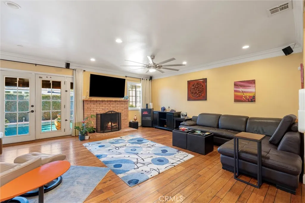 Additional image 5 of 2213 Knoxville Avenue, Long Beach, CA 90815