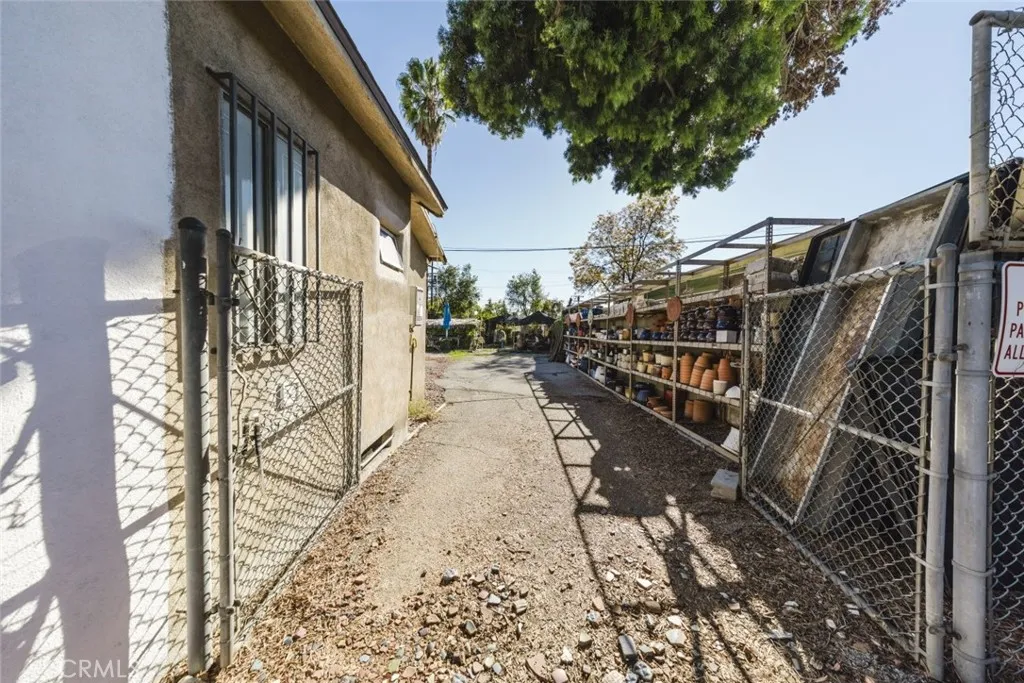 Additional image 14 of 2006 E Foothill Boulevard, Pasadena, CA 91107