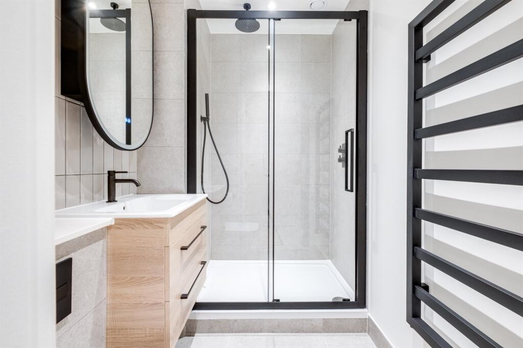 Additional image 11 of Ashted Wharf, Glasswater Locks, B4