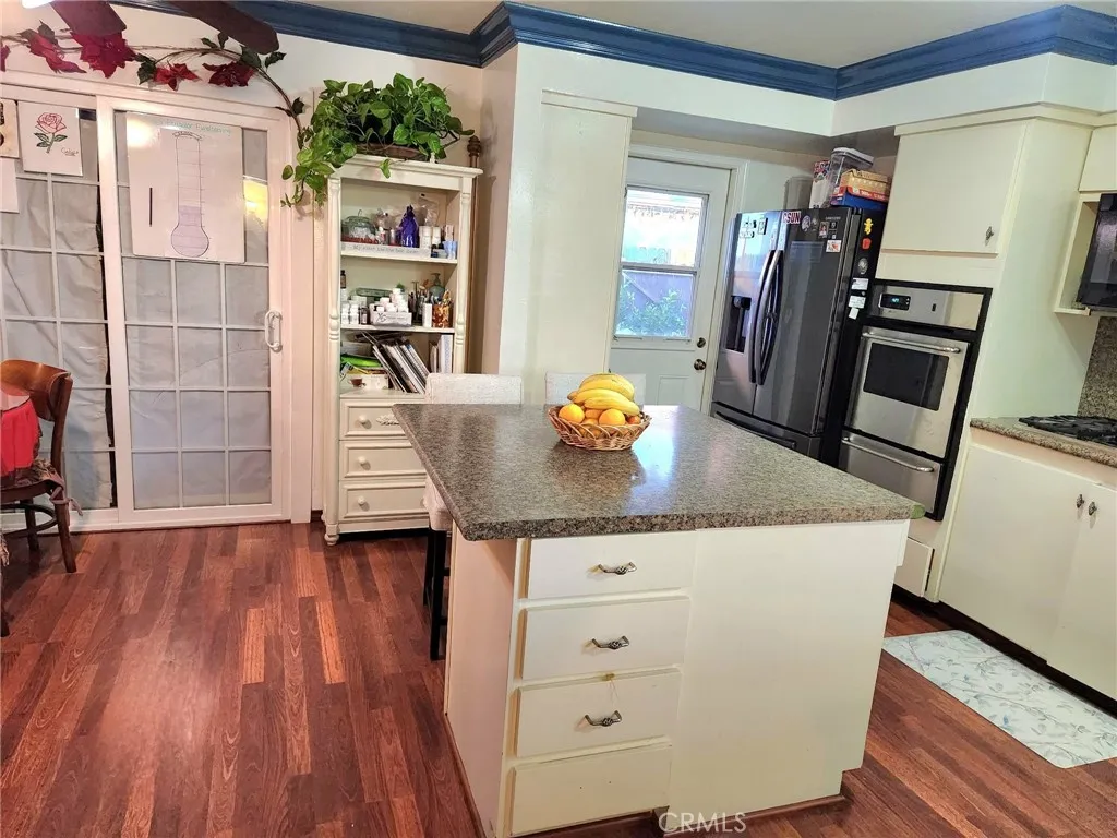 Additional image 83 of 19755 Steinway Street, Canyon Country, CA 91351