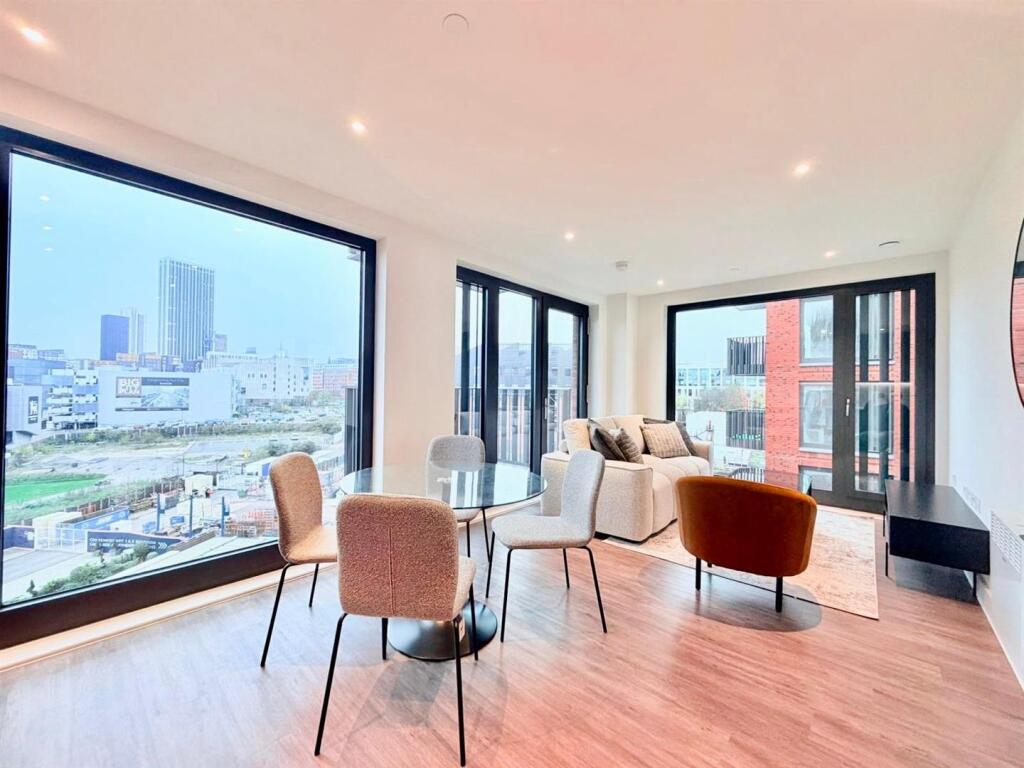 Additional image 3 of BRAND NEW APARTMENTS- Glasswater Locks, Birmingham, B4