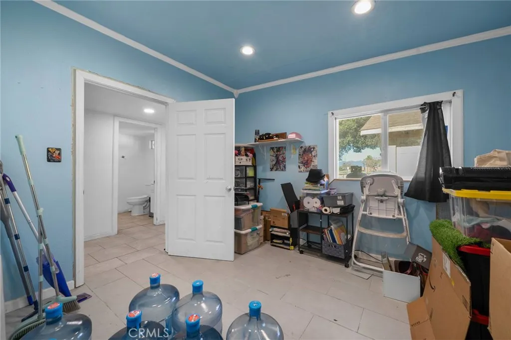 Additional image 89 of 826 W Main St, Riverside, CA 92507