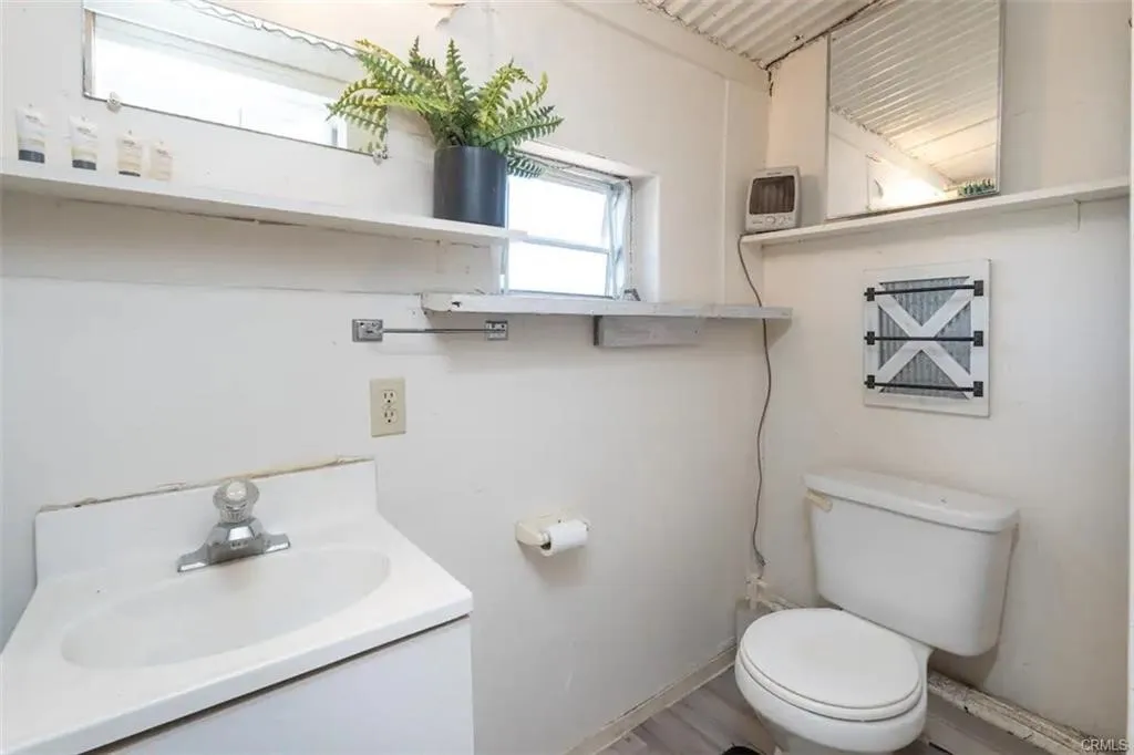 Additional image 49 of 38797 Highway 41, Oakhurst, CA 93644