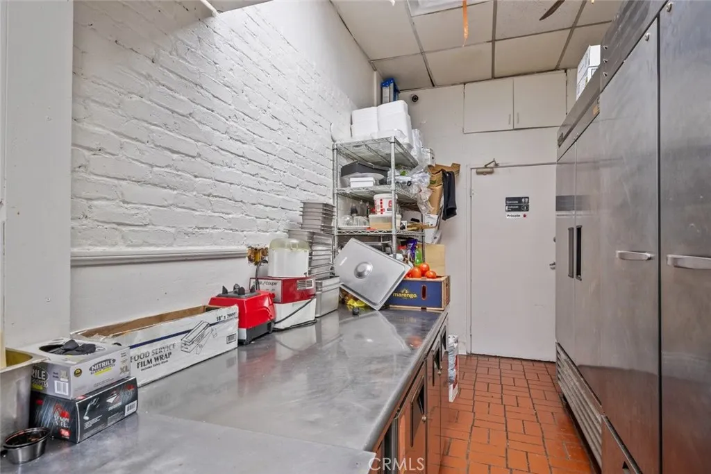 Additional image 63 of 101 N Victory Boulevard Unit E, Los Angeles, CA 91502