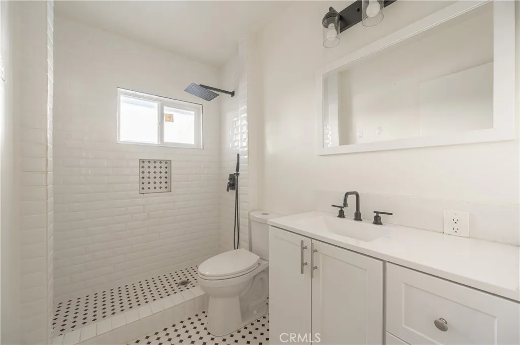 Additional image 35 of 4579 Ambrose Avenue Unit 4, Los Angeles, CA 90027