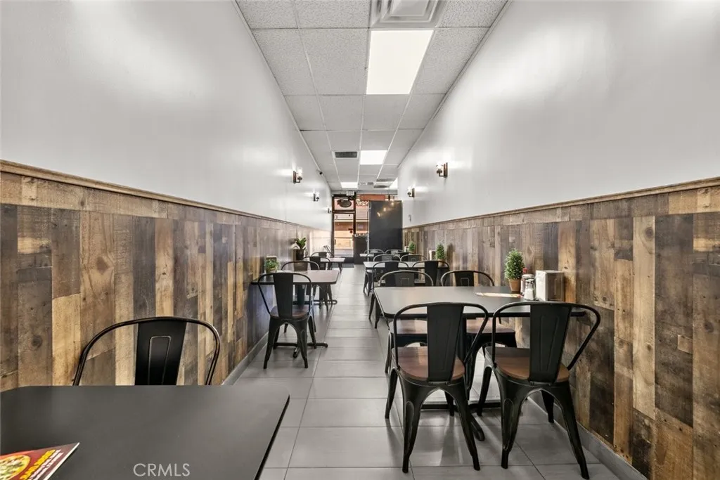 Additional image 56 of 101 N Victory Boulevard Unit E, Los Angeles, CA 91502