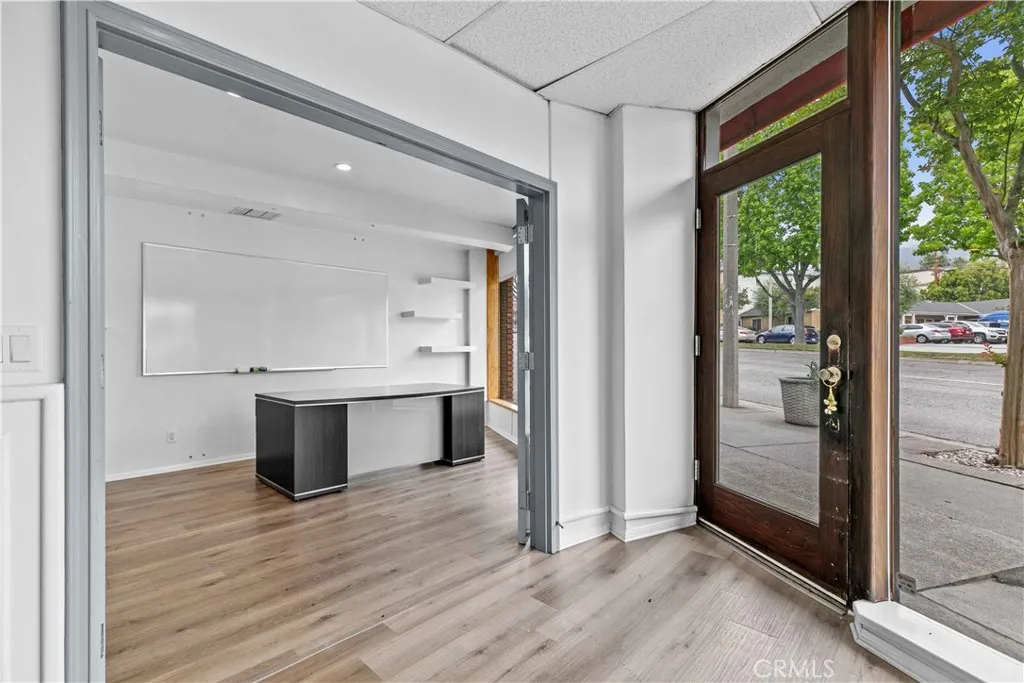 Additional image 23 of 842 Foothill Boulevard, La Canada Flintridge, CA 91011