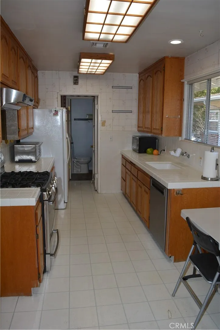 Additional image 83 of 6448 E Los Arcos, Long Beach, CA 90815