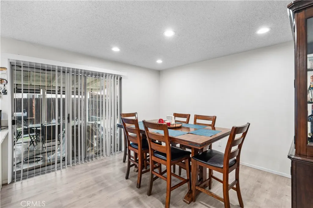 Additional image 40 of 554 W Mariposa Dr, Rialto, CA 92376