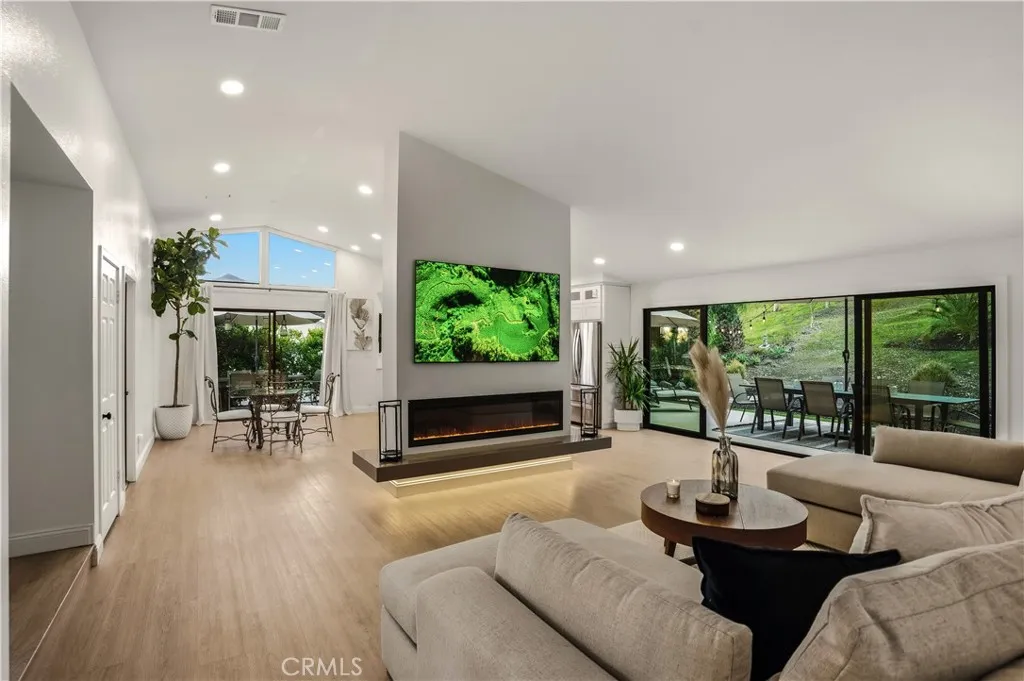 Additional image 3 of 22207 Vacation Dr, Canyon Lake, CA 92587