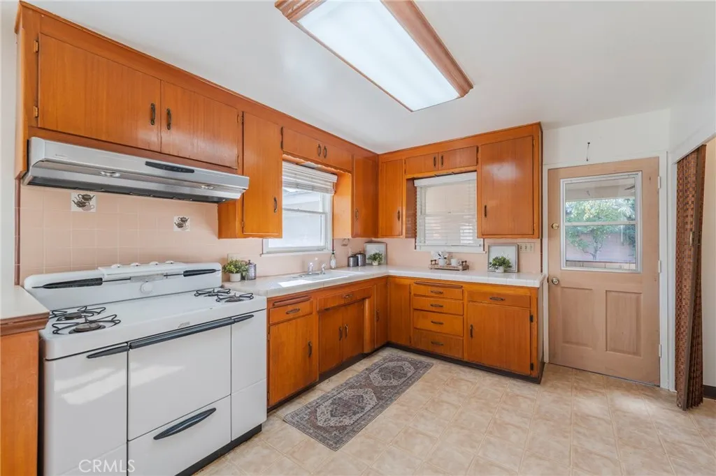 Additional image 7 of 1241 S Walnut St, Anaheim, CA 92802