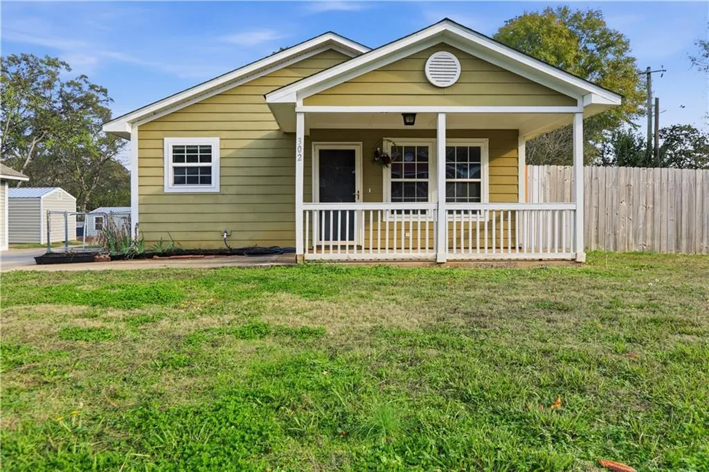 Additional image 22 of 302 N 6th Avenue, Lanett, AL 36863