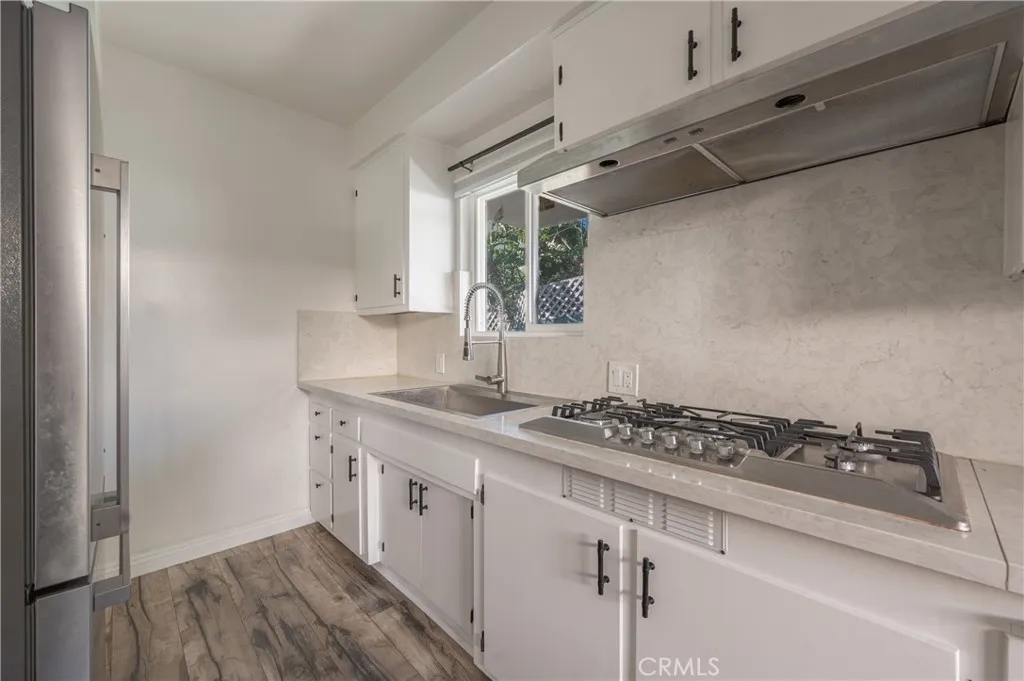 Additional image 29 of 4579 Ambrose Avenue Unit 4, Los Angeles, CA 90027