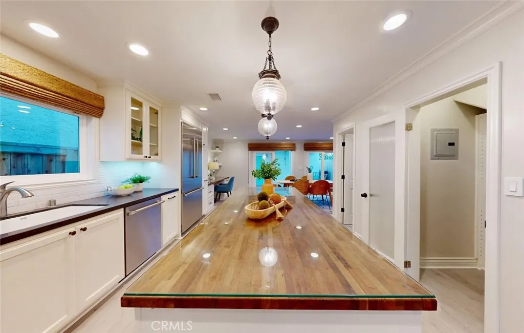 Additional image 82 of 322 12 th St, Huntington Beach, CA 92648