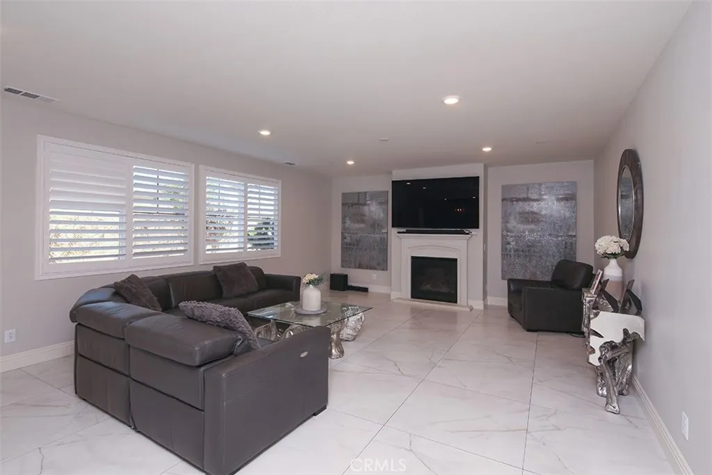 Additional image 11 of 5184 Sammy Hagar Way, Fontana, CA 92336