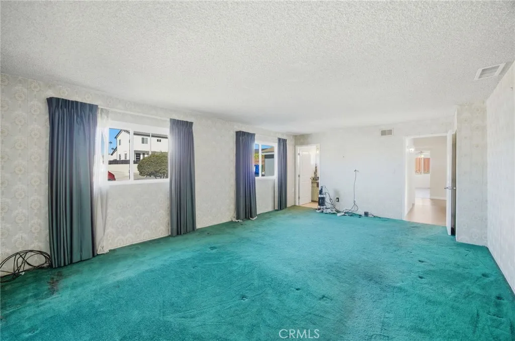 Additional image 61 of 4975 Loris Street, San Diego, CA 92105