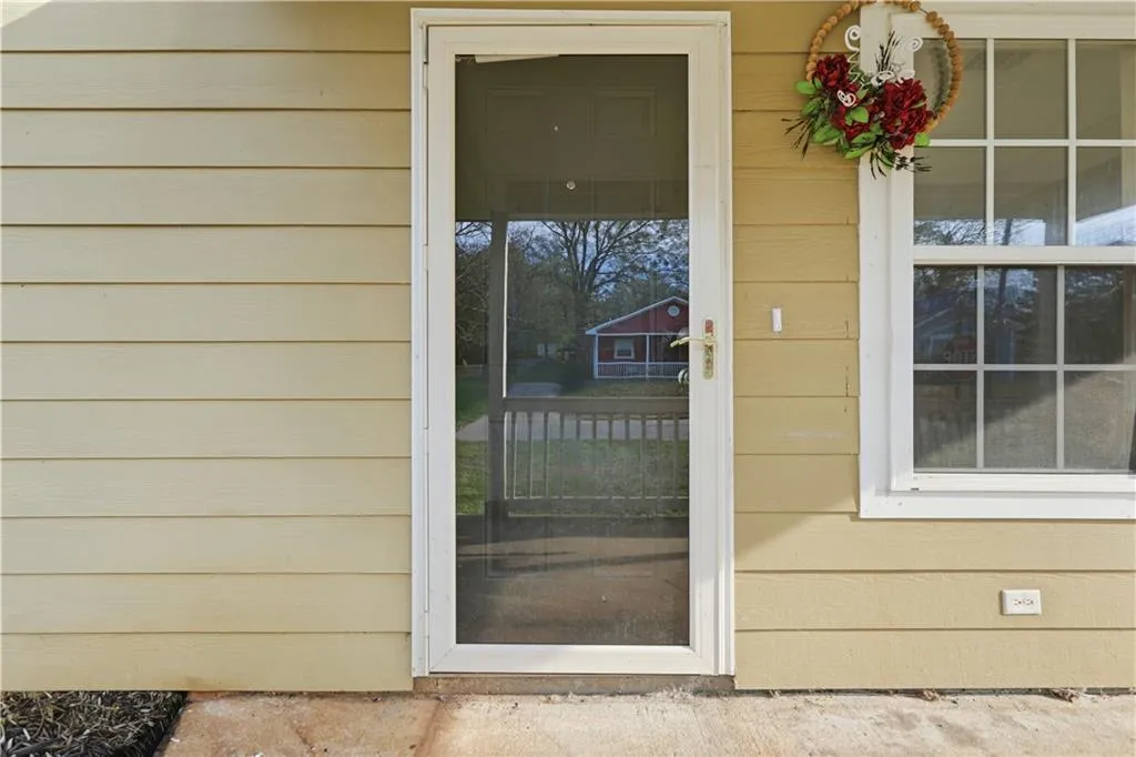 Additional image 3 of 302 N 6th Avenue, Lanett, AL 36863