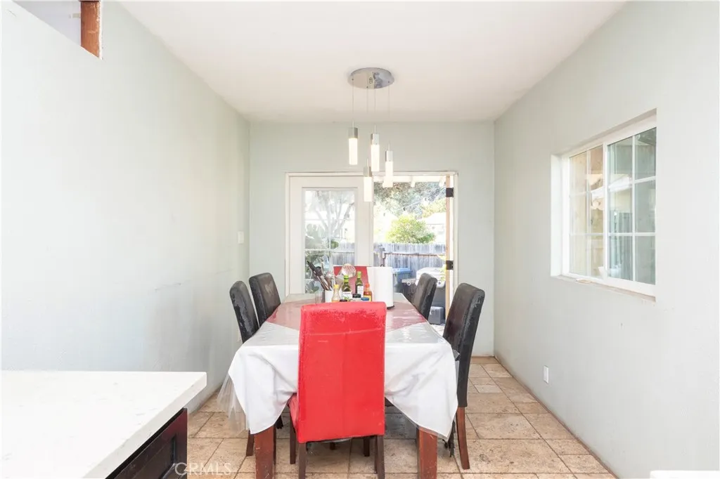 Additional image 12 of 2422 N Forest Ave, Santa Ana, CA 92706