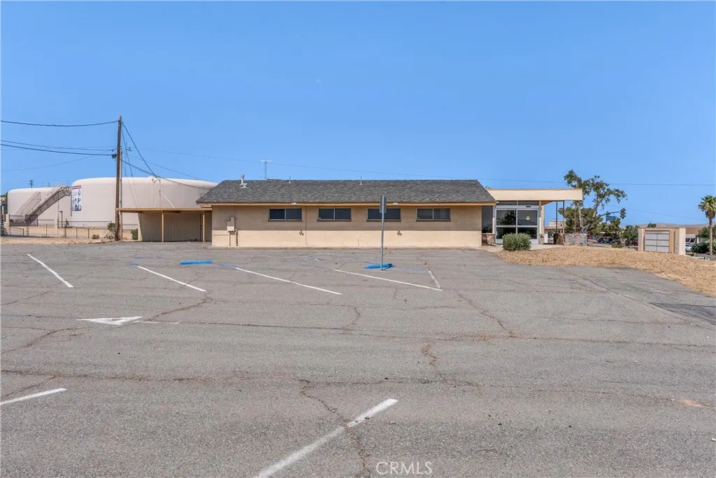 Additional image 4 of 500 E Mountain View Street, Barstow, CA 92311