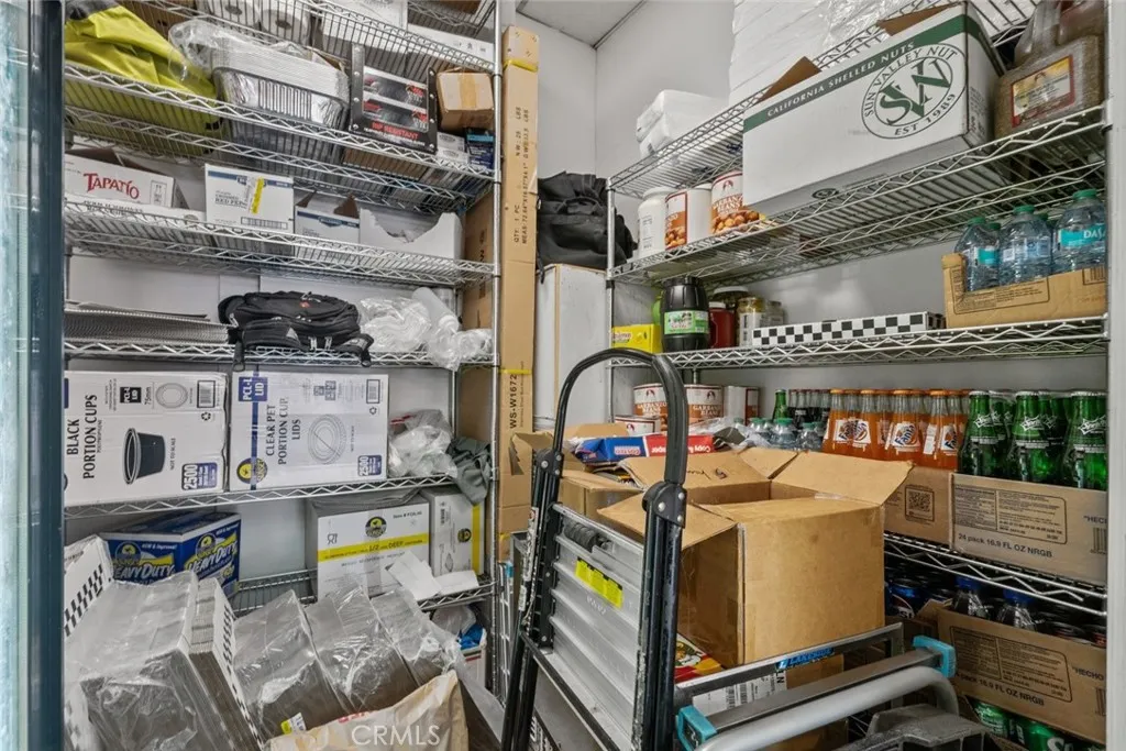 Additional image 58 of 101 N Victory Boulevard Unit E, Los Angeles, CA 91502