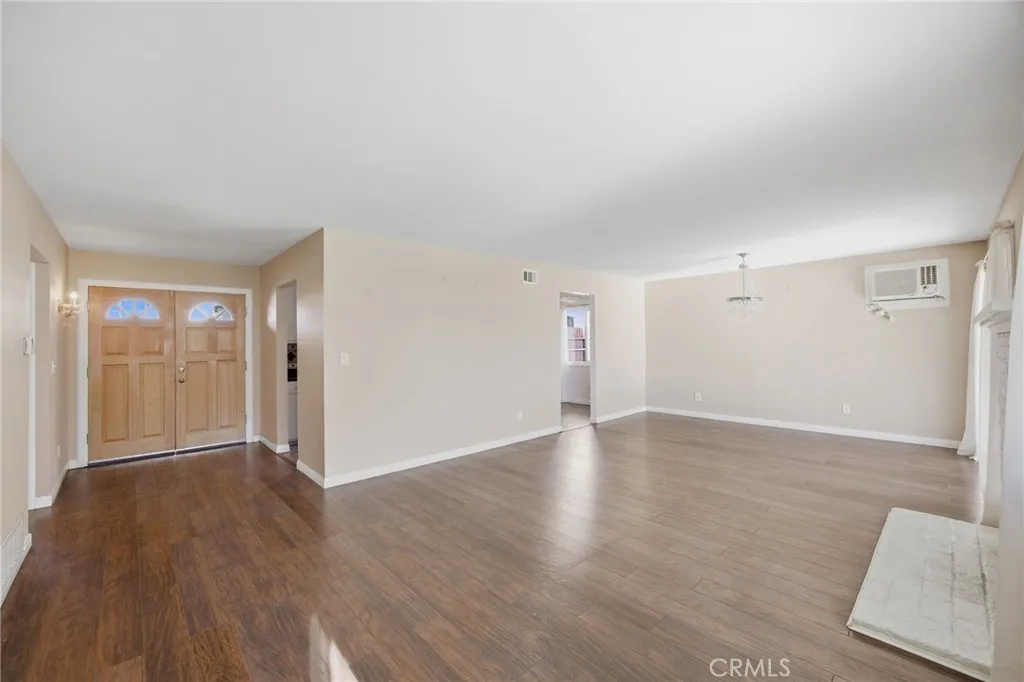 Additional image 11 of 4975 Loris Street, San Diego, CA 92105