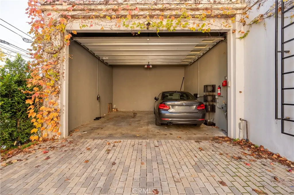 Additional image 30 of 2239 Laurel Canyon Blvd, Los Angeles, CA 90046