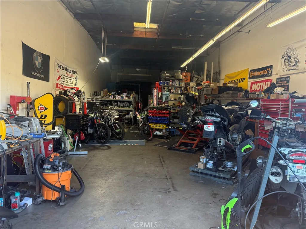 Additional image 4 of 169 N Maple Street Unit H, Corona, CA 92878