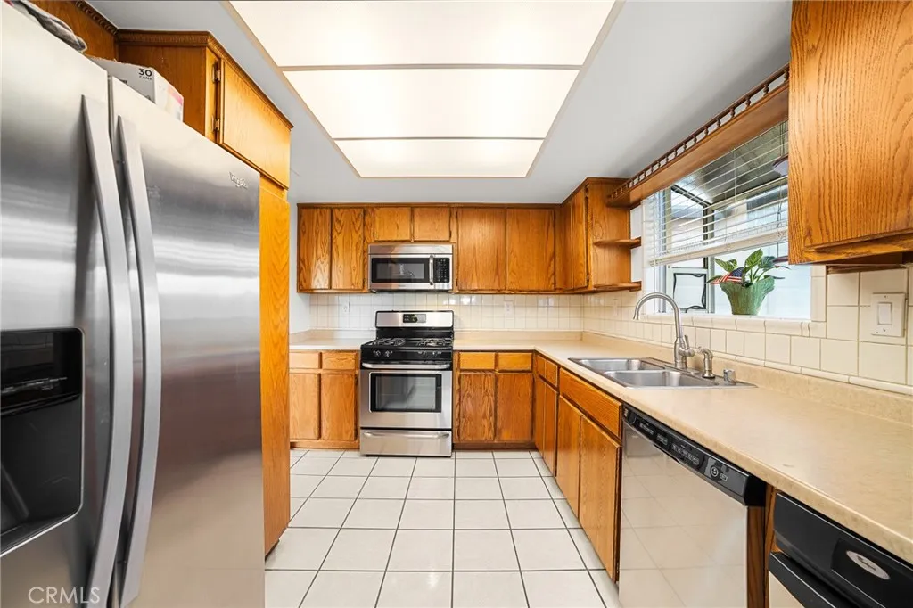 Additional image 12 of 1549 Agate St, Colton, CA 92324