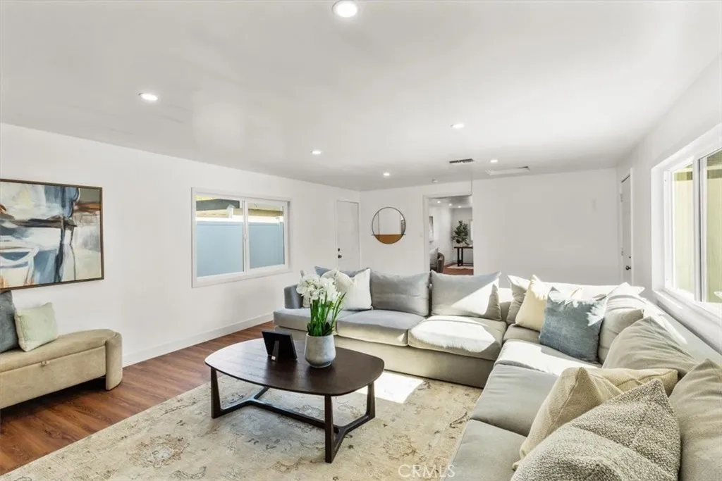 Additional image 56 of 8008 Aura, Reseda, CA 91335