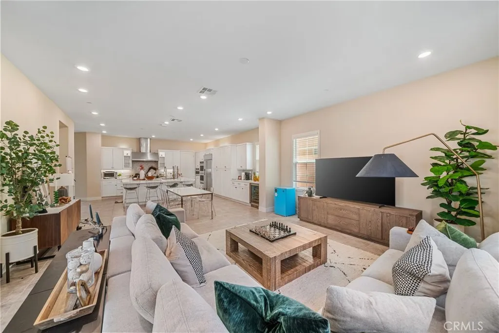 Additional image 30 of 81 Pelican Lane, Irvine, CA 92618