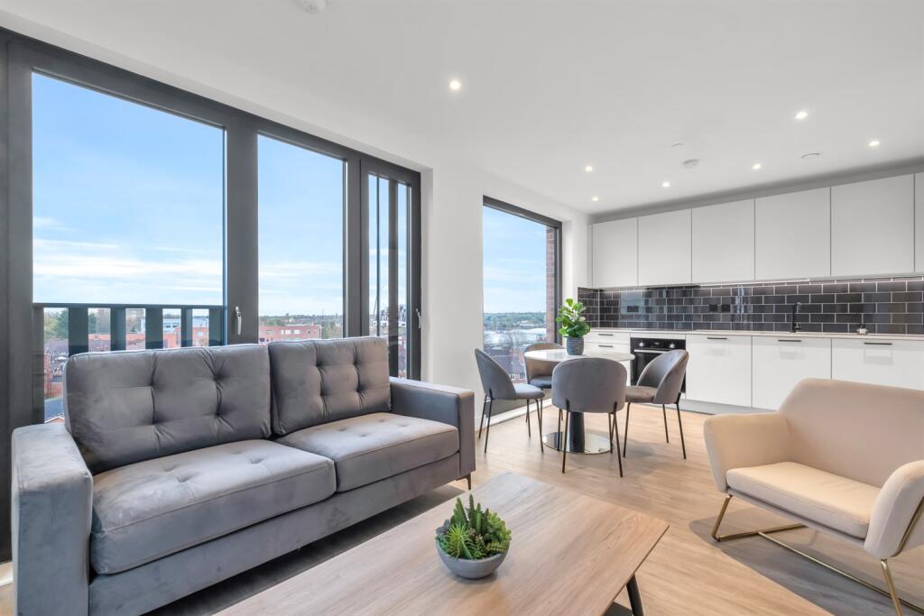 Ashted Wharf, Glasswater Locks, B4