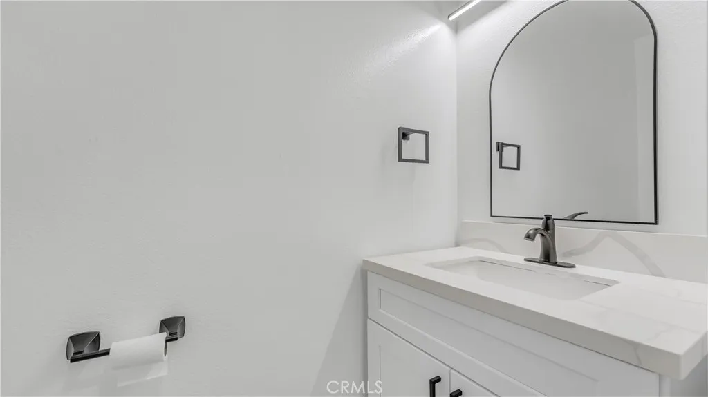 Additional image 15 of 527 E Elmwood Ave, Burbank, CA 91501