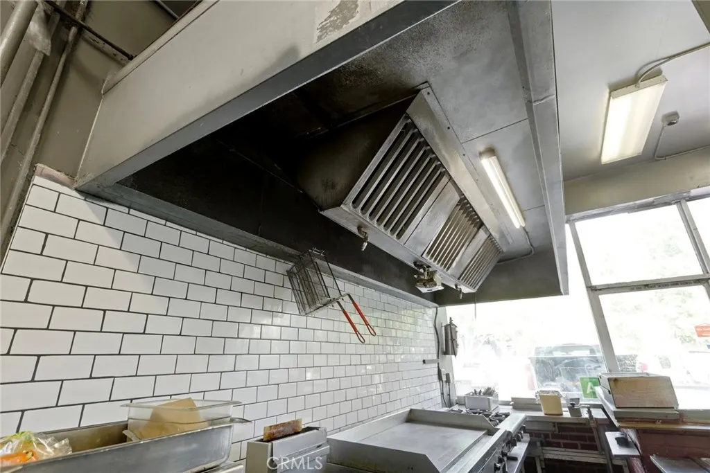 Additional image 47 of 21620 Roscoe Unit 21602-21604 Unit 21602-2160, Canoga Park, CA 91304