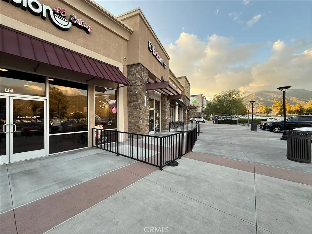 Additional image 3 of 1775 Northpark Blvd W Unit 4, San Bernardino, CA 92407