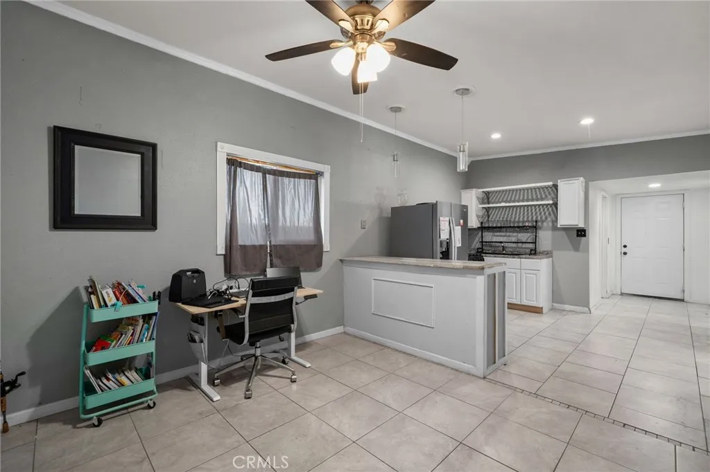 Additional image 87 of 826 W Main St, Riverside, CA 92507