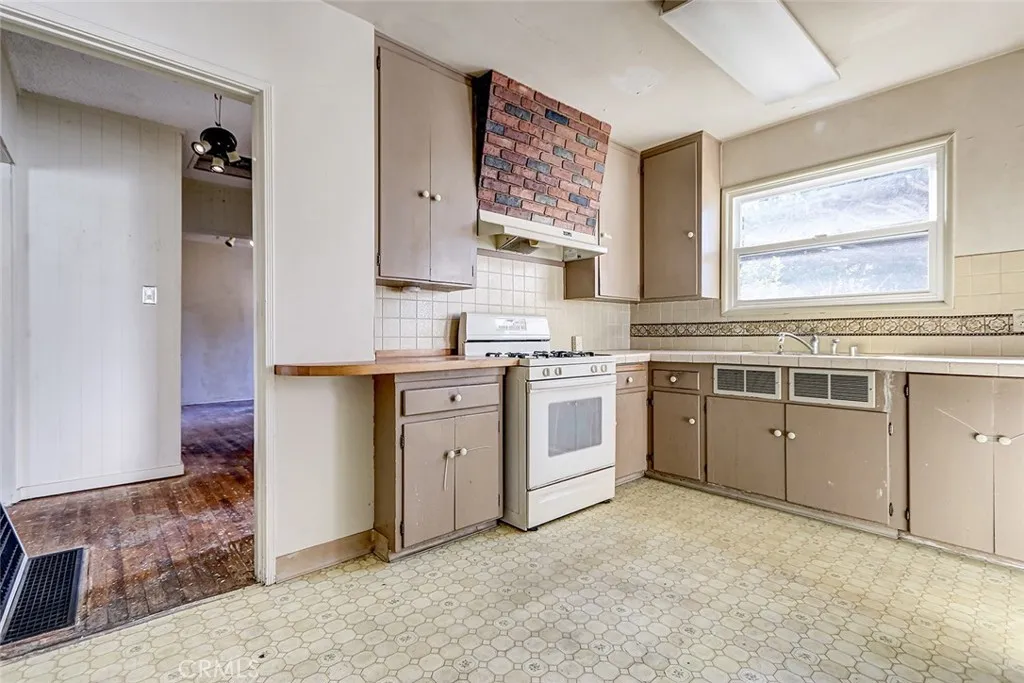 Additional image 24 of 340 Avenue F, Redondo Beach, CA 90277