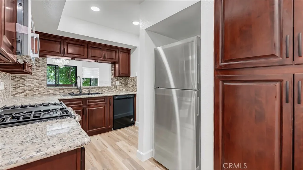 Additional image 26 of 527 E Elmwood Ave, Burbank, CA 91501