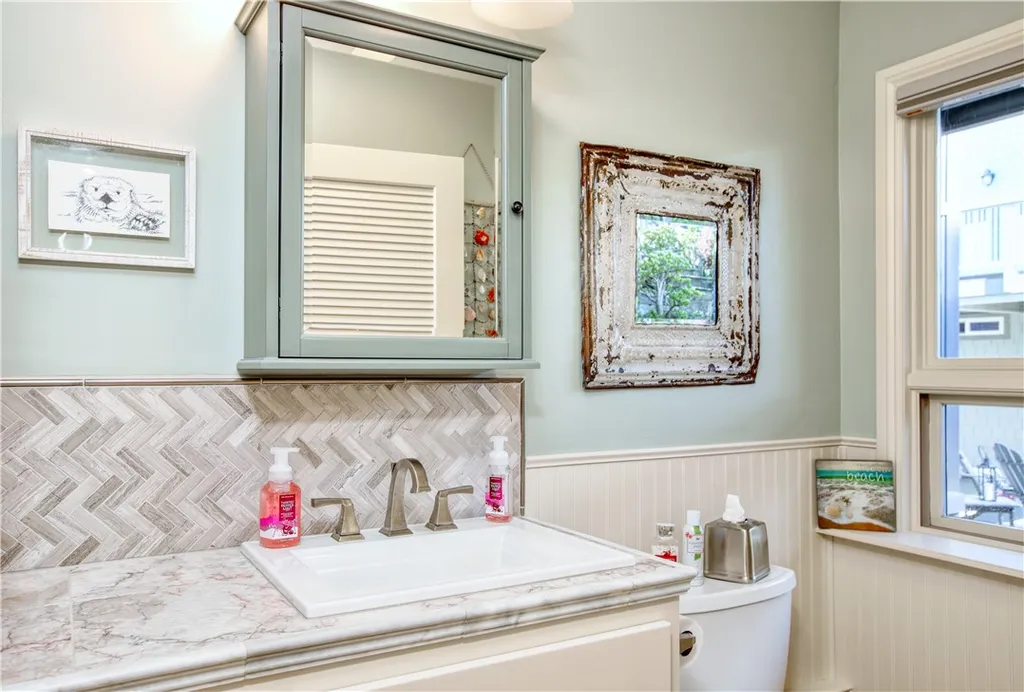 Additional image 40 of 583 Plymouth Street, Cambria, CA 93428