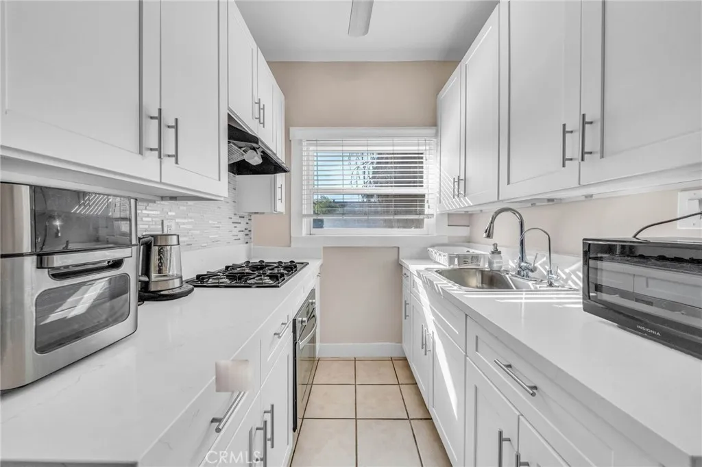 Additional image 17 of 4125 S Figueroa Street Unit 218, Los Angeles, CA 90037