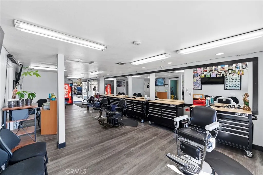 Additional image 35 of 10397 Hole Ave, Riverside, CA 92505