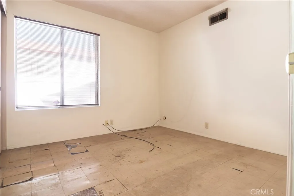 Additional image 17 of 20119 Galway Ave, Carson, CA 90746