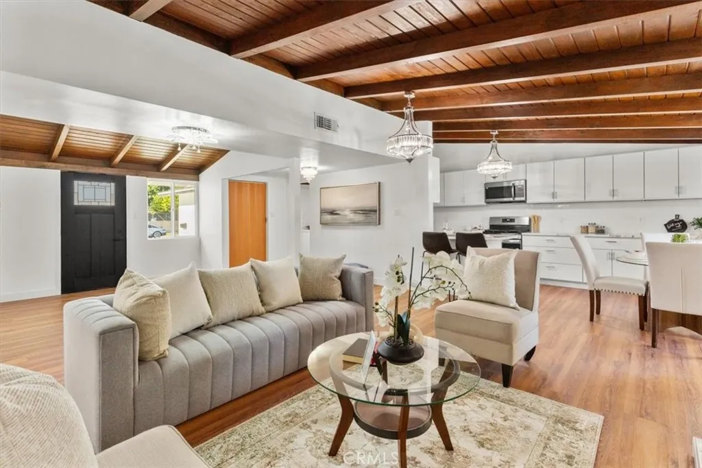 Additional image 38 of 8008 Aura, Reseda, CA 91335