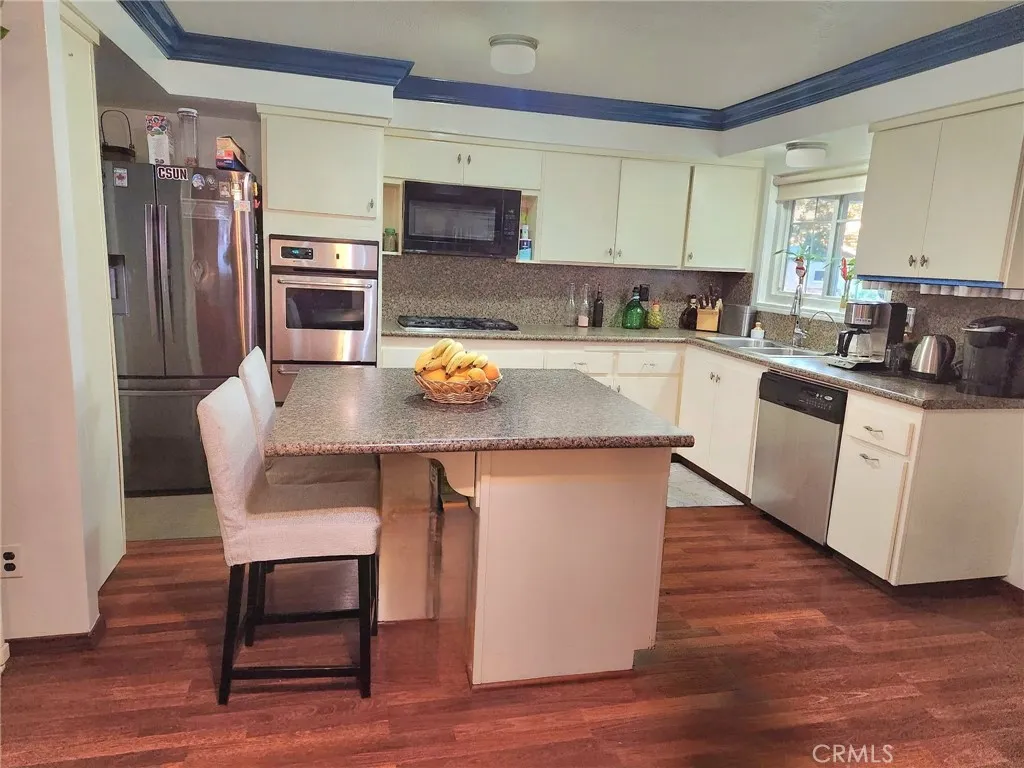 Additional image 17 of 19755 Steinway Street, Canyon Country, CA 91351