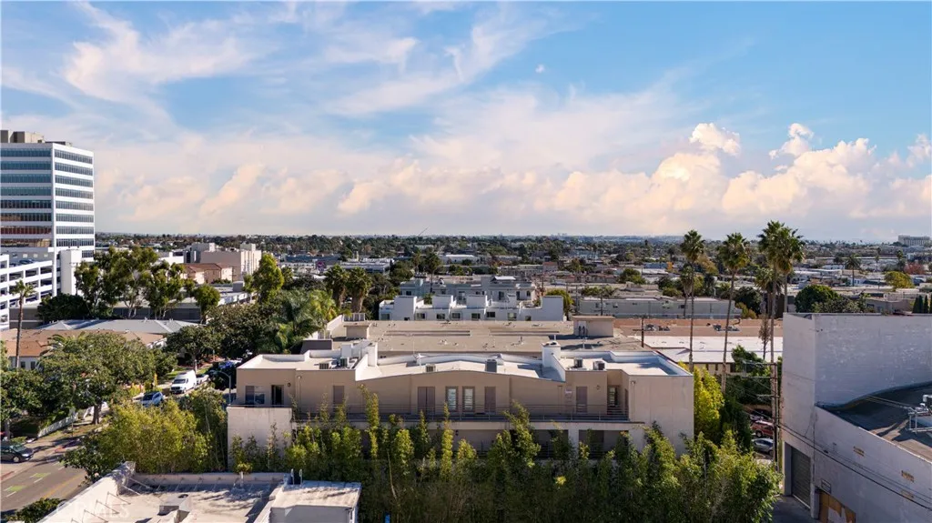 Additional image 86 of 1214 14th Street Unit 203, Santa Monica, CA 90404