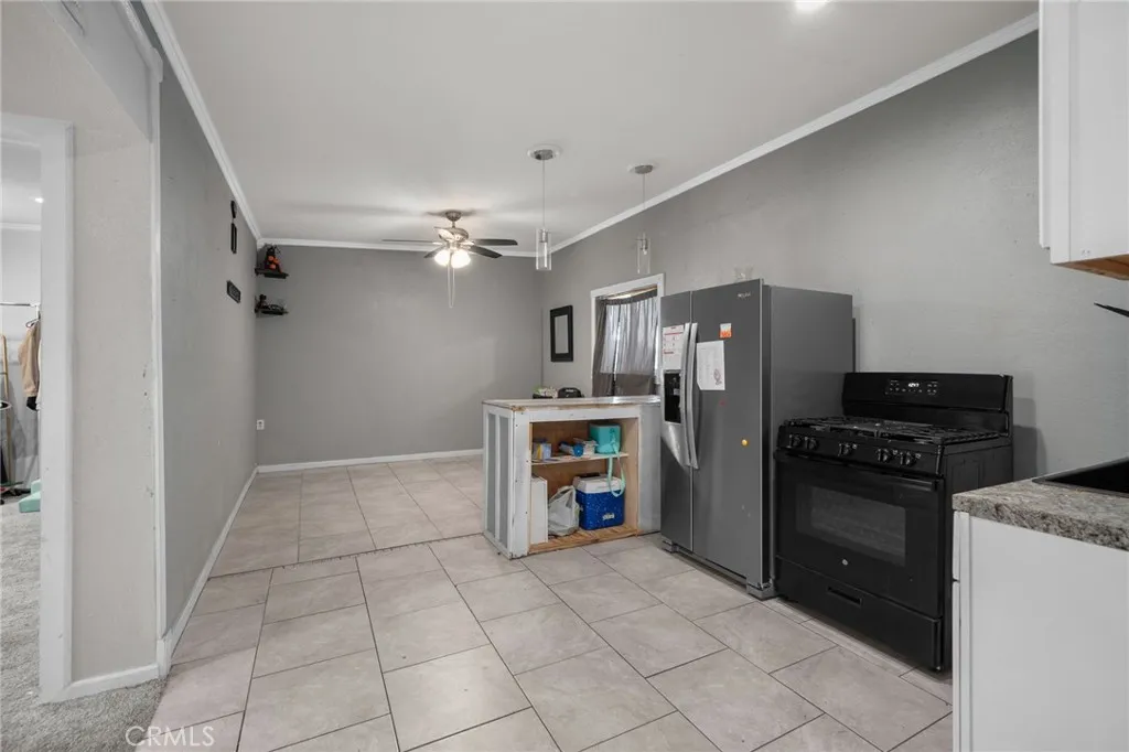 Additional image 83 of 826 W Main St, Riverside, CA 92507